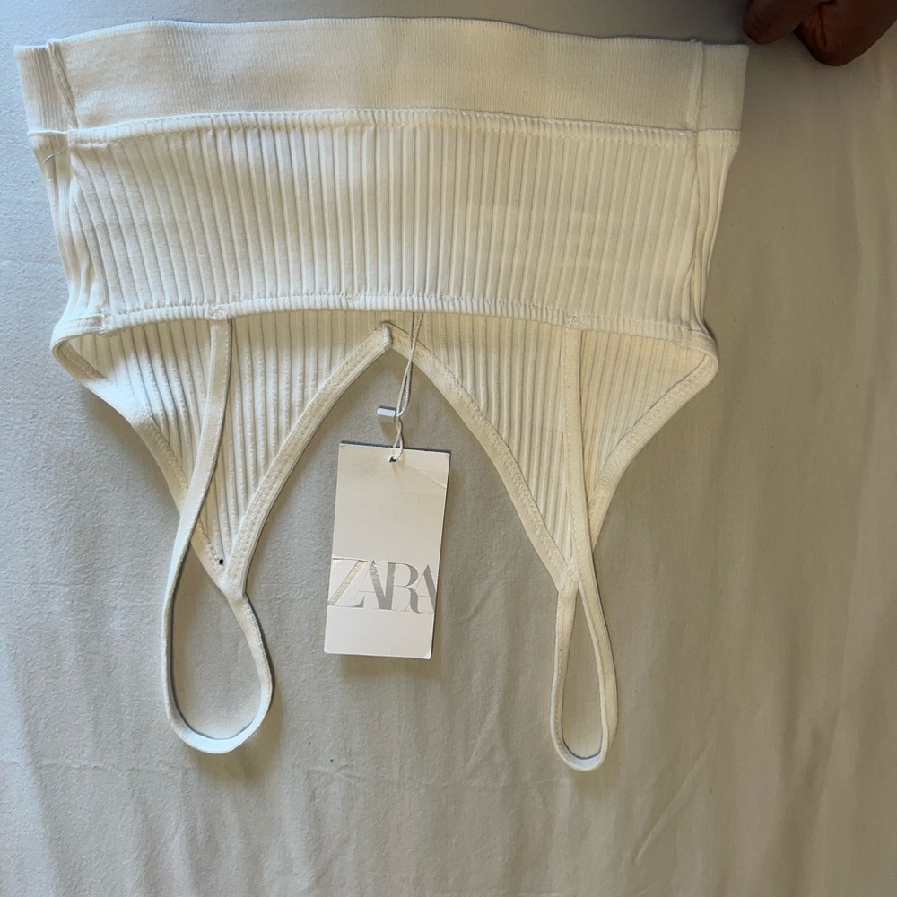 Zara Rib Crop Top - Picture 3 of 5